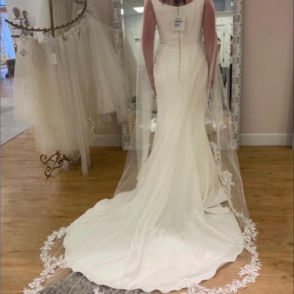 Maggie Sottero Bevan size 10 - Picture 2 of 3